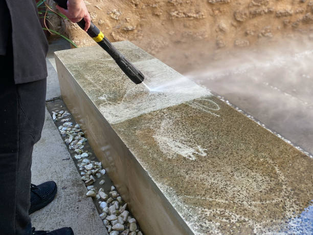 Best Best Pressure Washing Companies  in Dollar Bay, MI